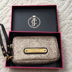 Juicy Couture wristlet